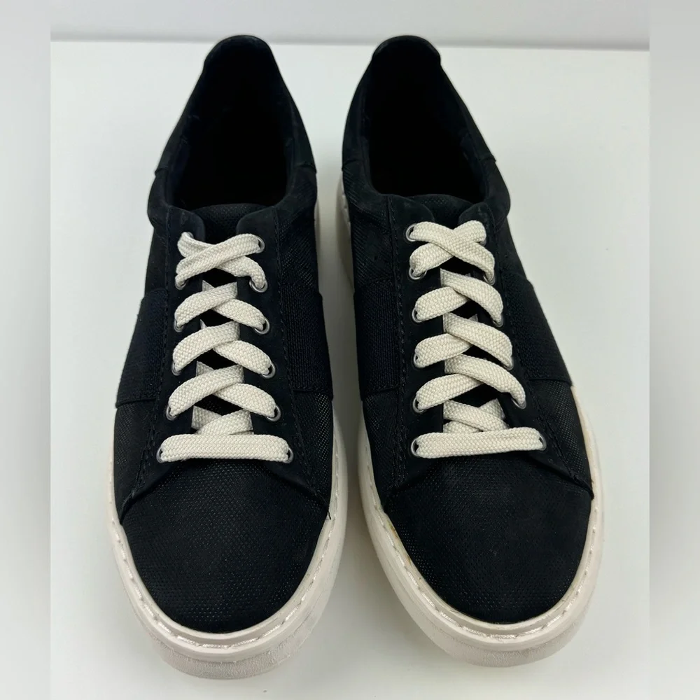 OTBT “Normcore” Women’s Sneakers size 10, Black, New‎ in Box (No Lid)